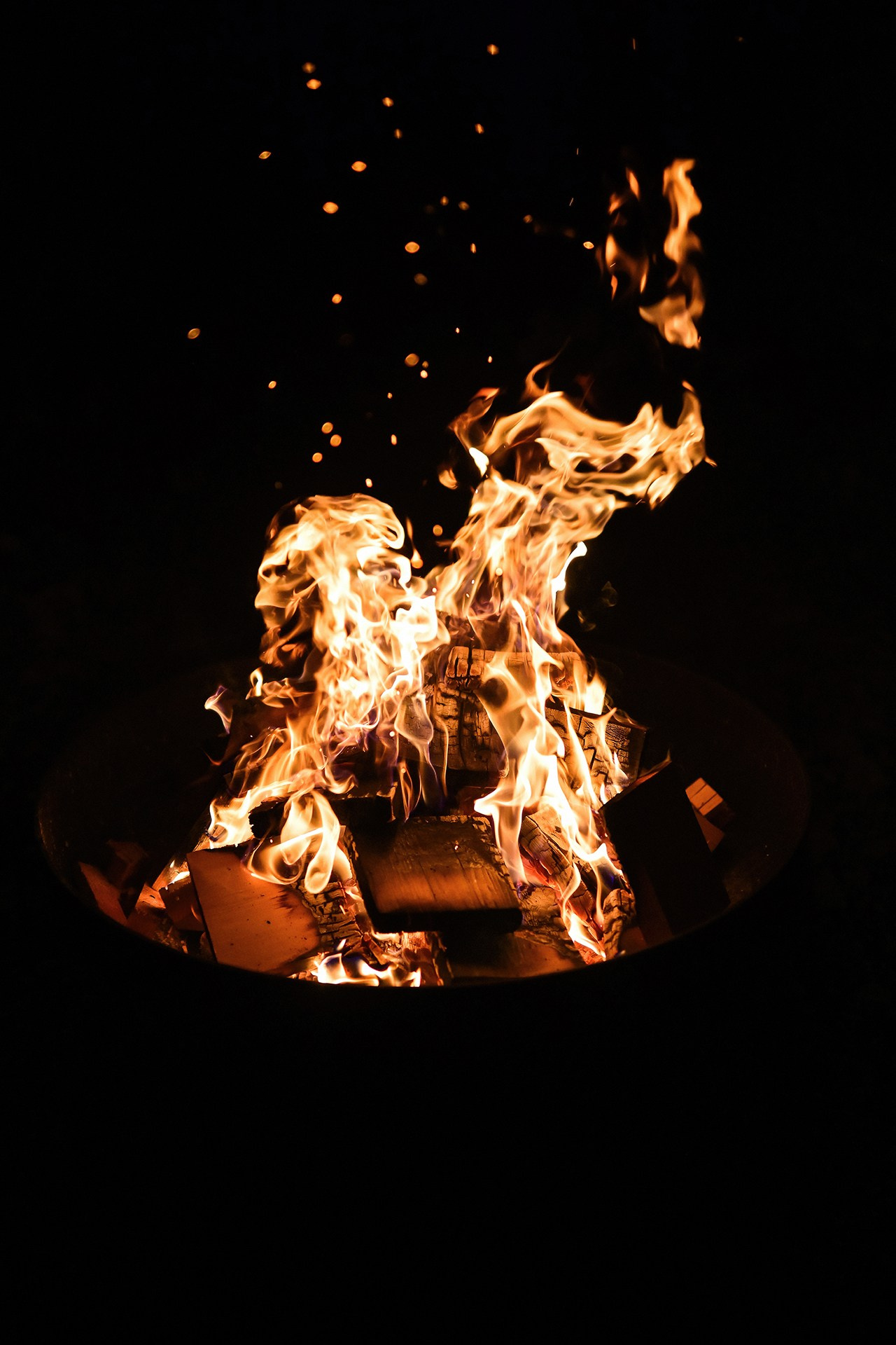 🌿 Влад и Влада — романтичная свадьба в лесу и на яхте | Камерная церемония в Красноярске. 📸 Свадебный и семейный фотограф в Красноярске Тихомиров Евгений | 17 лет опыта | 800+ свадеб