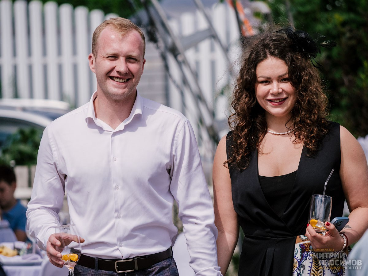 Скачки фаворитов 2024