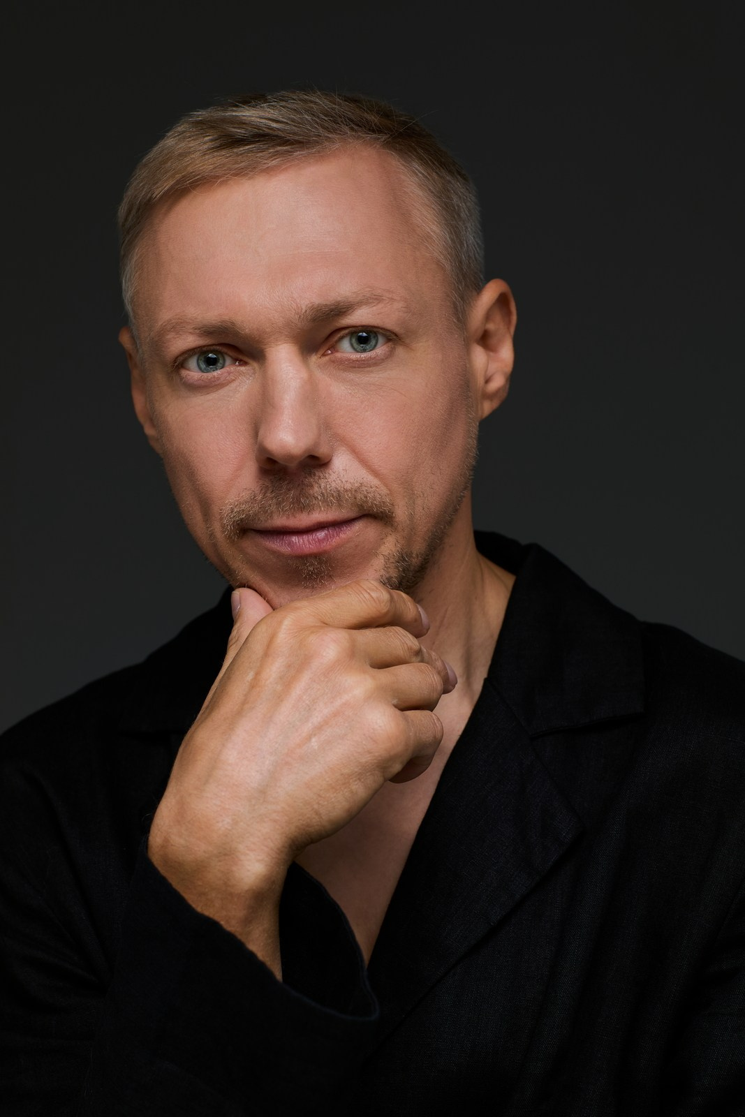 Андрей Плотников, актёр. Профессиональная фотосъемка для бизнеса и личного бренда в Москве