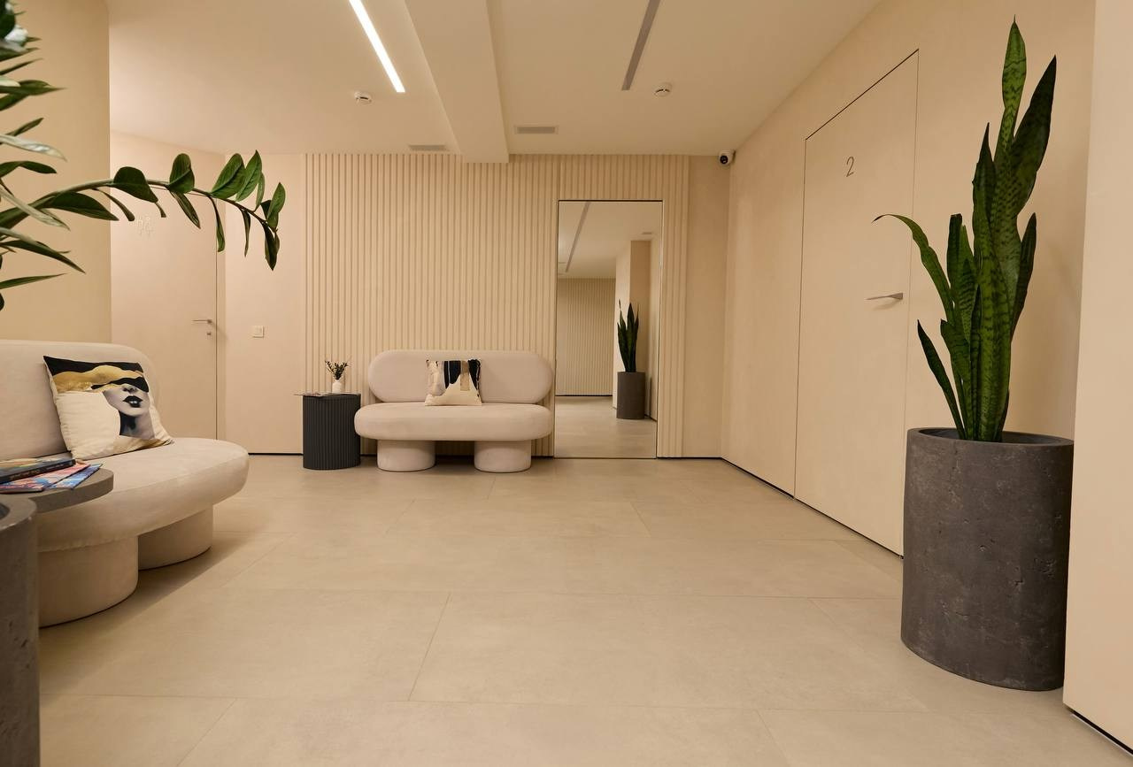 Blago dent clinic. Святослав Лебедев | Рекламный фотограф — Коммерческая съемка, Арт-дирекшн, AI-интеграция