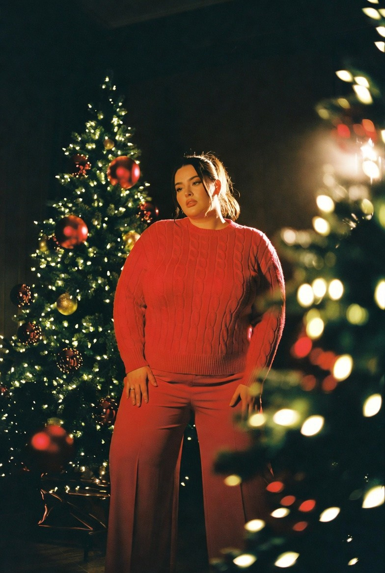 Плюс сайз в красном