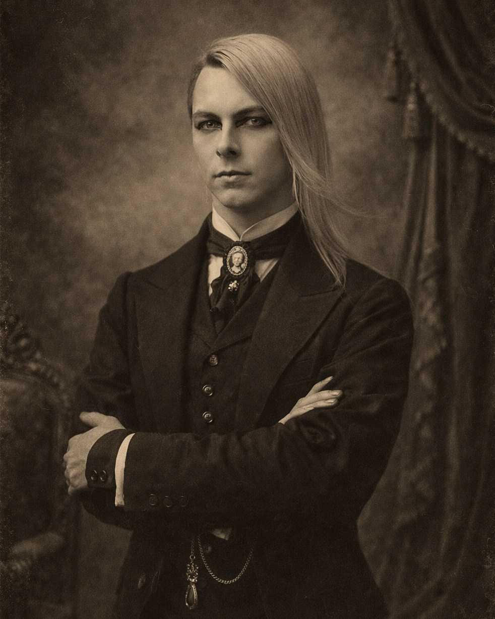 Викторианский стиль, готика, фото снятые мной, пленка, цифра. Фотограф крещение венчание в Петербурге! Помогает подобрать храм и посоветовал душевного батюшку в СПб