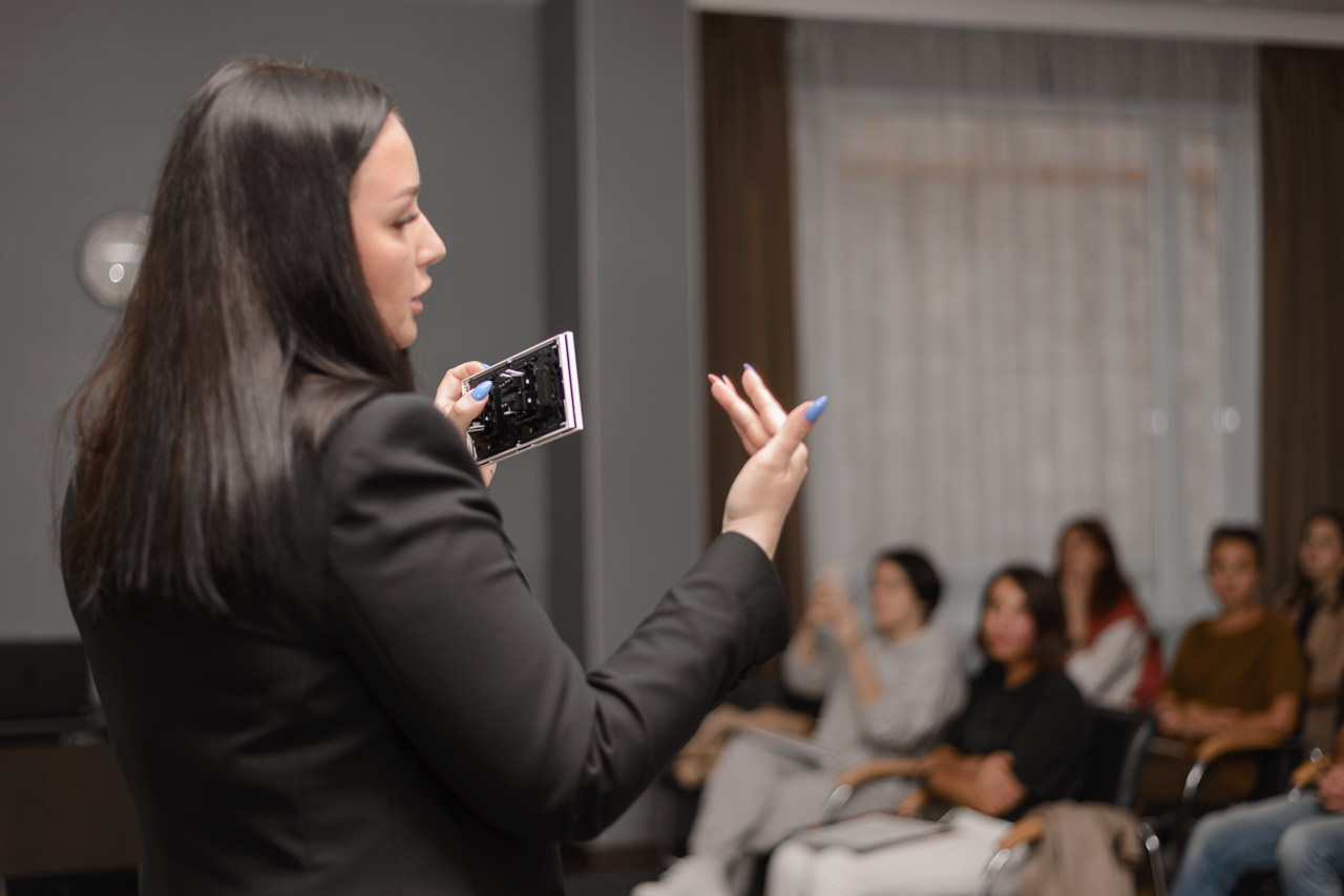 Презентация Donolux. Фотограф Дарья Мустафина, Тюмень