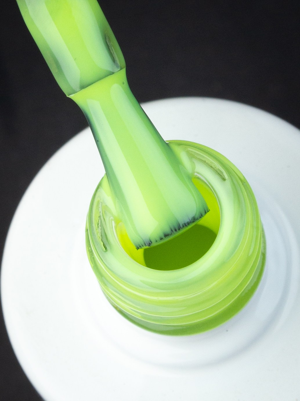 Kira на чёрном. Александр Стряпунин — предметный фотограф в Улан-Удэ