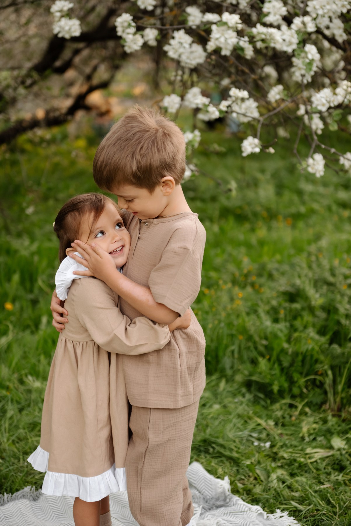 Яблоневое цветение. Свадебный и сеейный фотограф в Санкт-Петербурге Елена Худякова