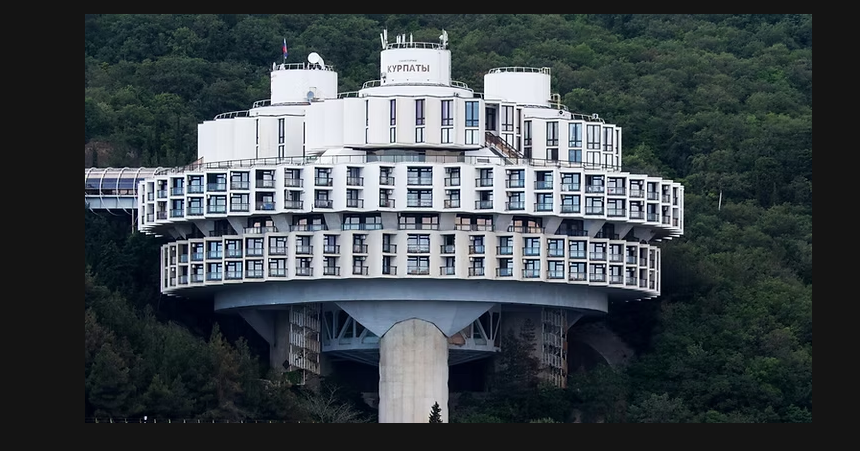 Брутализм. Фотограф для маркетплейсов Михаил Бове