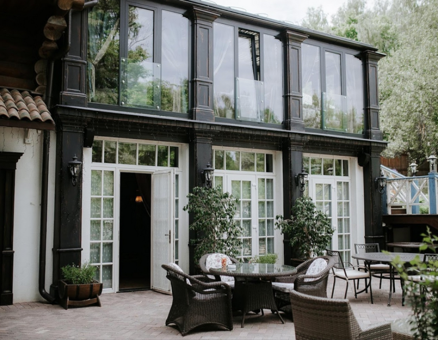 Площадка № 6-2. Свадебный организатор Москва