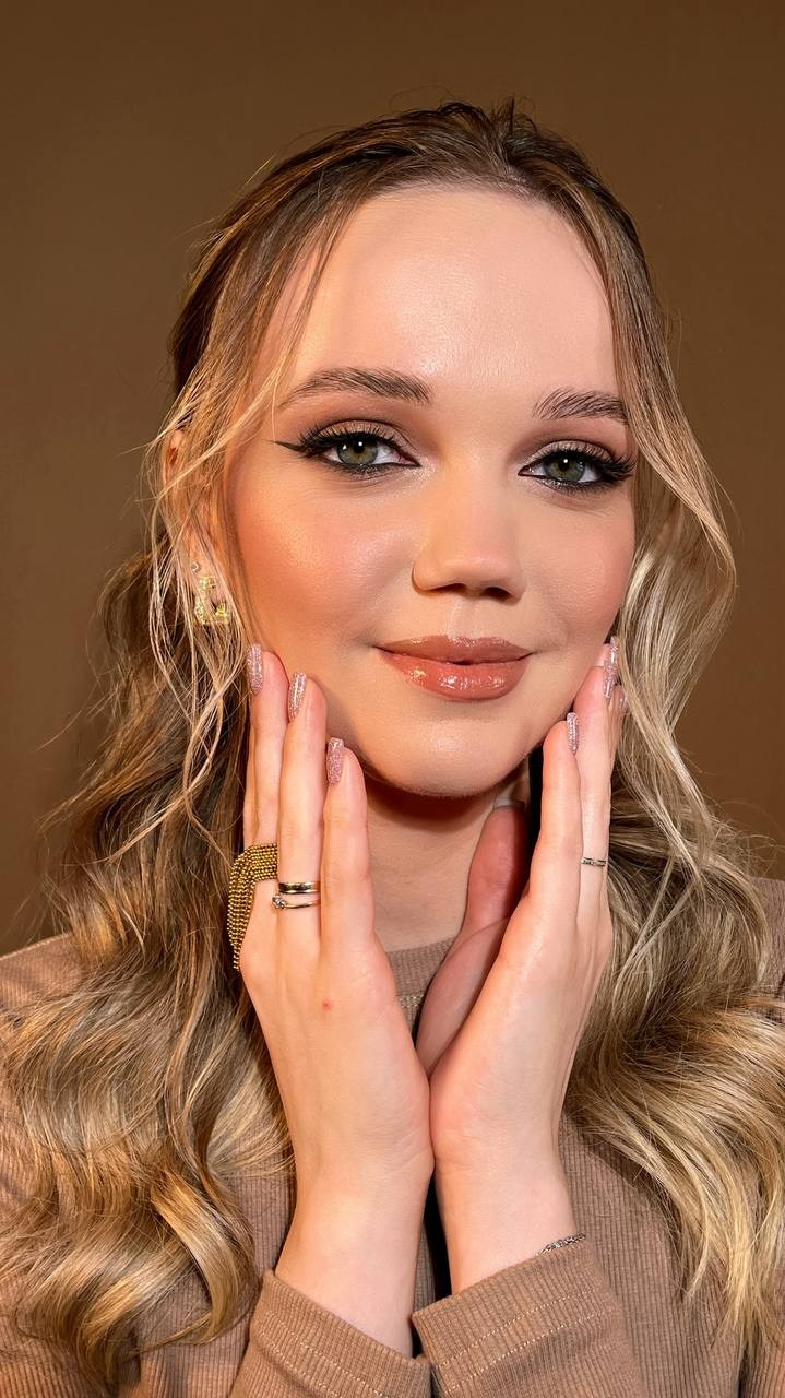 Причёски/ макияж. Свадебный стилист-визажист