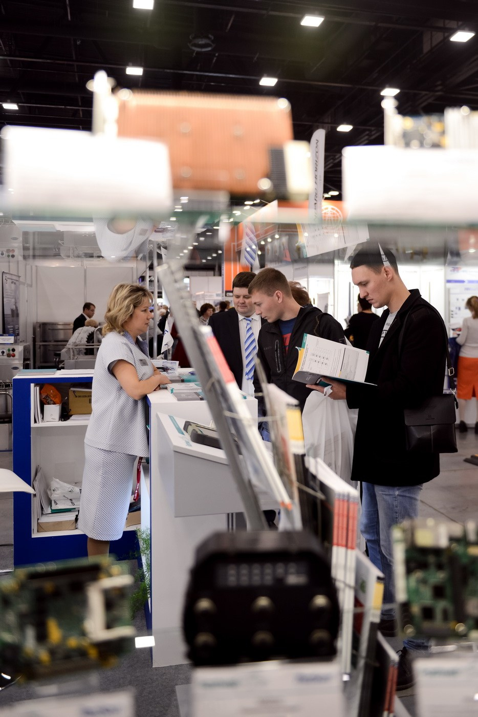 Выставки и конференции. Анастасия Петрович фотограф, фотокорреспондент в Москве и Санкт-Петербурге. Фотосъёмка репортажа, мероприятия, корпоративная съёмка, контент