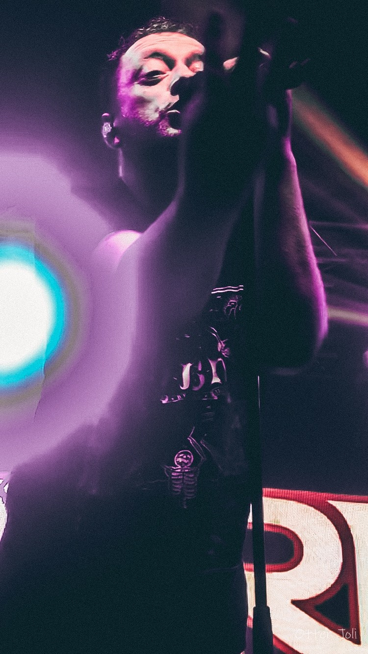 Screens. Концертный репортёр Валерия Сафина