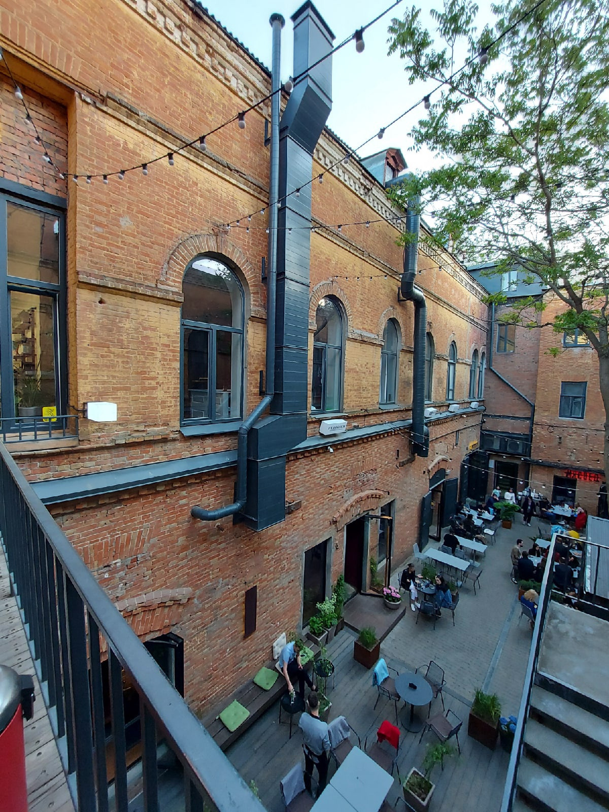 Вокруг центр. Свадебный фотограф в Ростове Александра Груздева