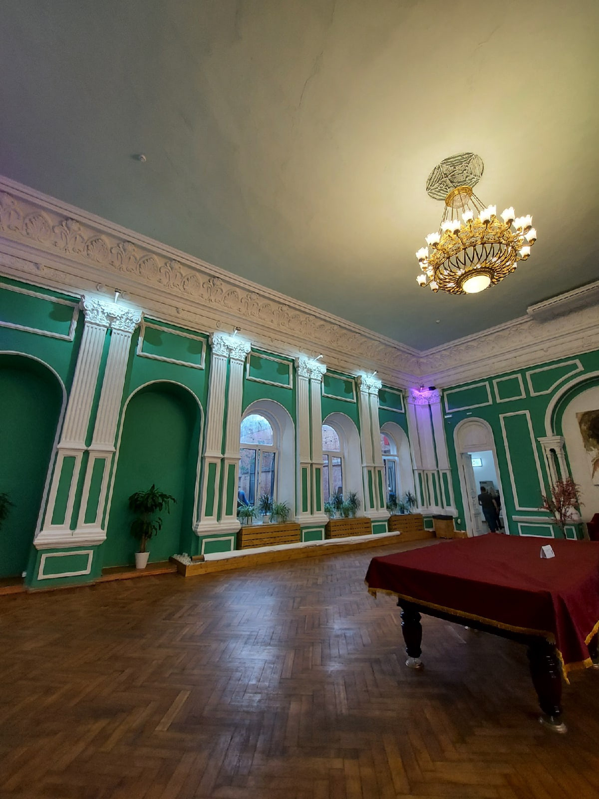 Вокруг центр. Свадебный фотограф в Ростове Александра Груздева