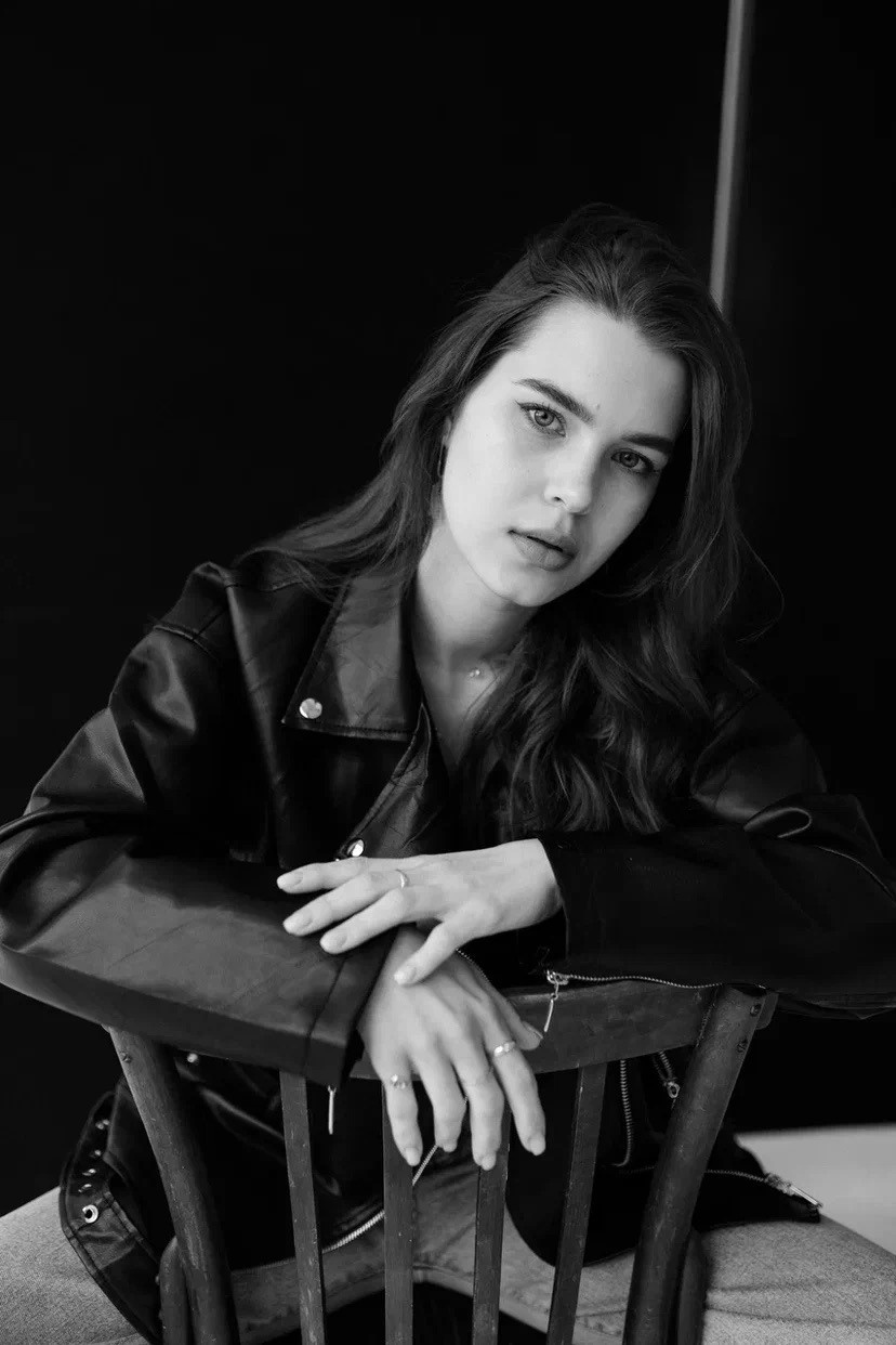 Модель для предметной съемки Юлия Е Казань| Sale Easy