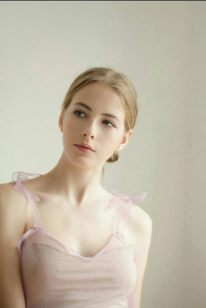 Модель для съемки фото для маркетплейса Катя Д Н.Новгород | Sale Easy