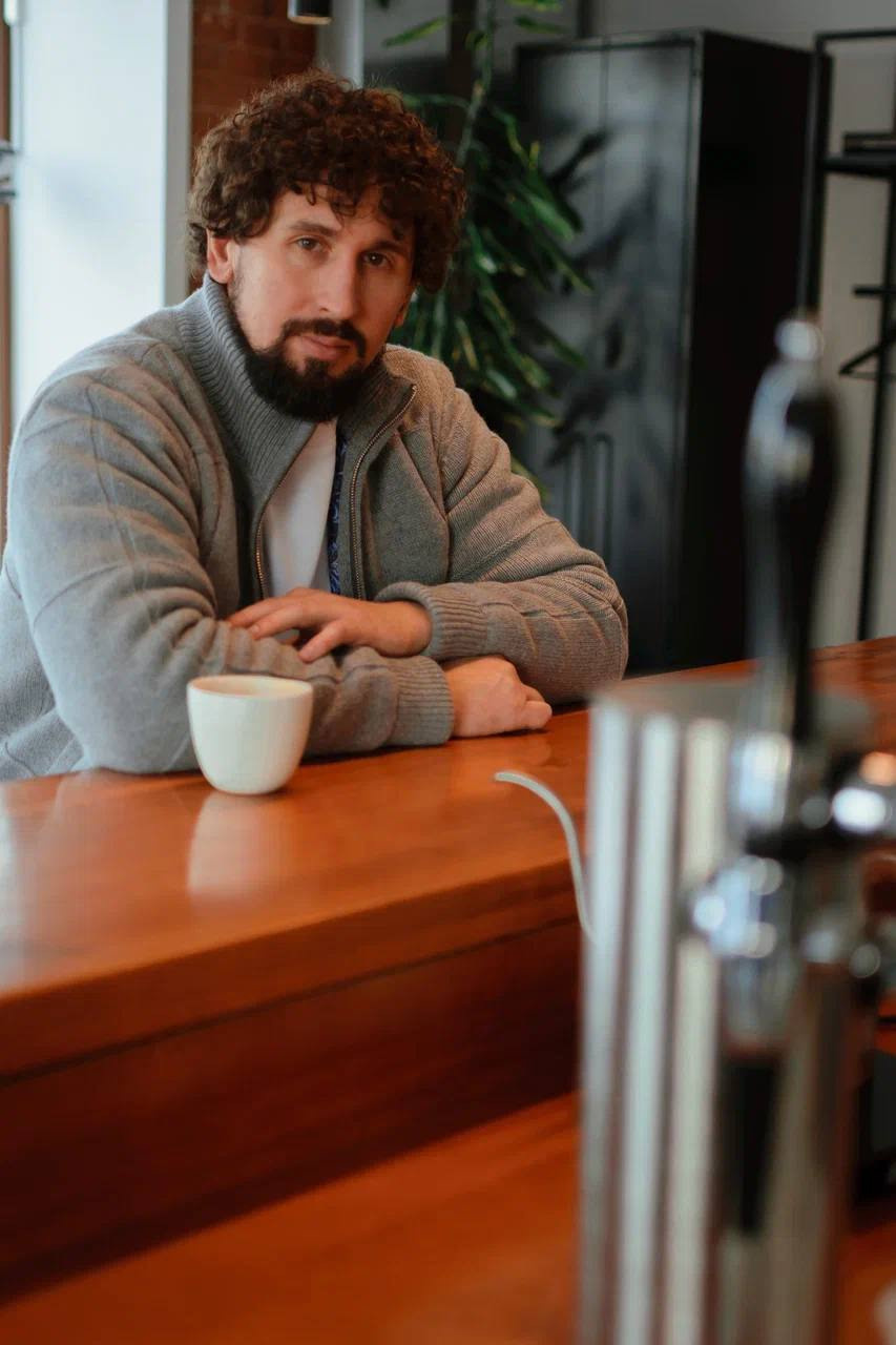 Модель для съемки для интернет магазинов Павел Москва | Sale Easy