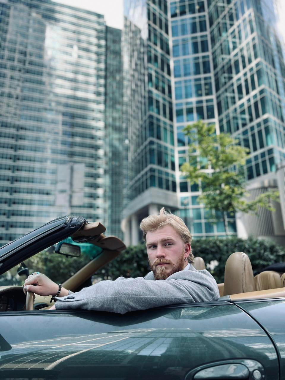 Модель для предметной съемки Илья Г. Москва | Sale Easy