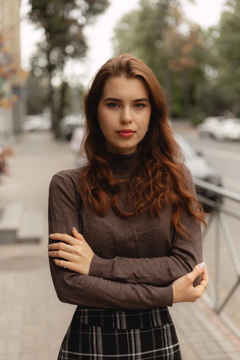 Модель для предметной съемки Юлия Е Казань| Sale Easy