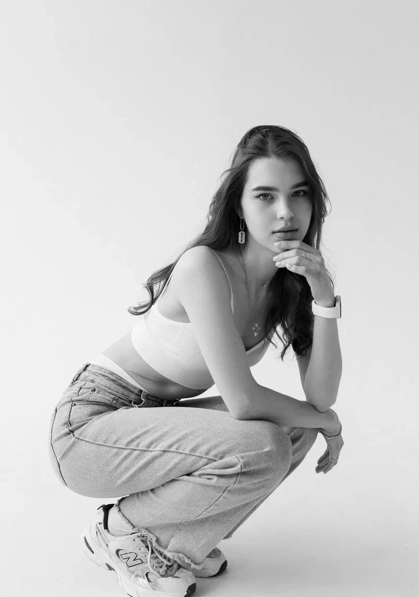 Модель для предметной съемки Юлия Е Казань| Sale Easy