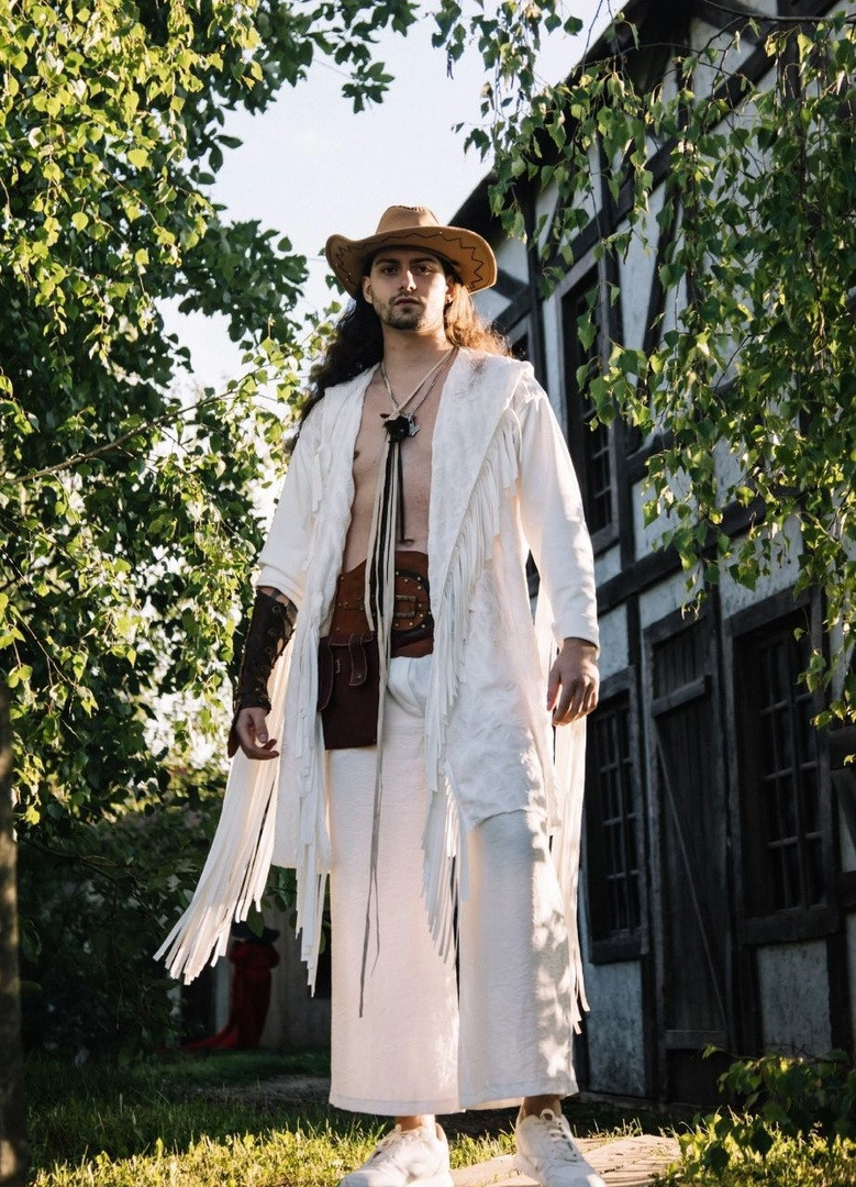 Модель для предметной съемки Николай Москва | Sale Easy