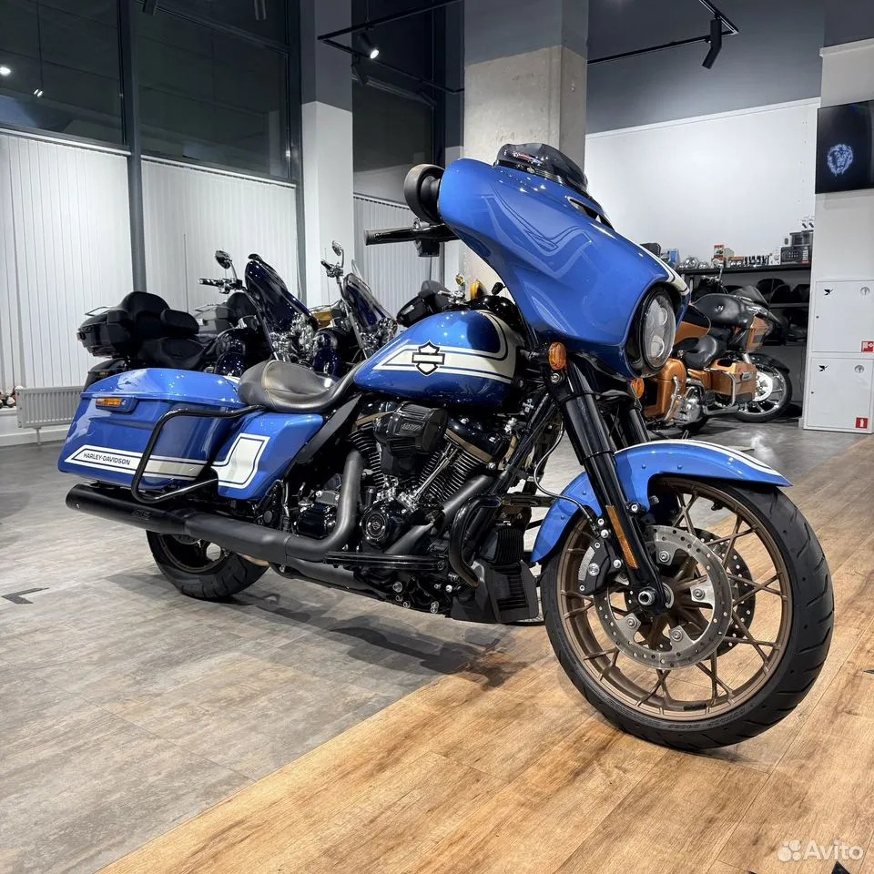 Купить Harley-Davidson 2023 Street Glide ST 117 (Enthusiast) (Touring) — подробнее на сайте. Hello Davidson, Москва. Только хорошие мотоциклы…