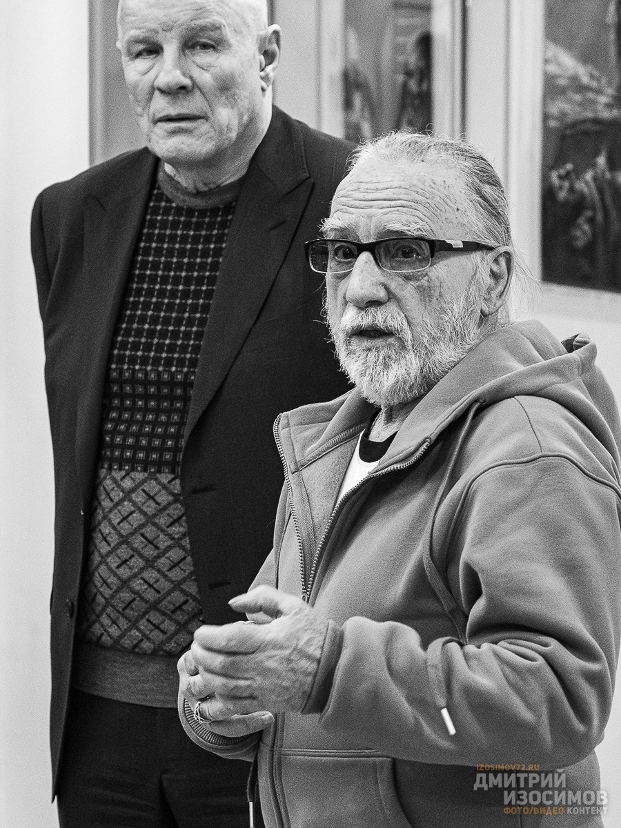 Открытие выставки Олега Яхнина