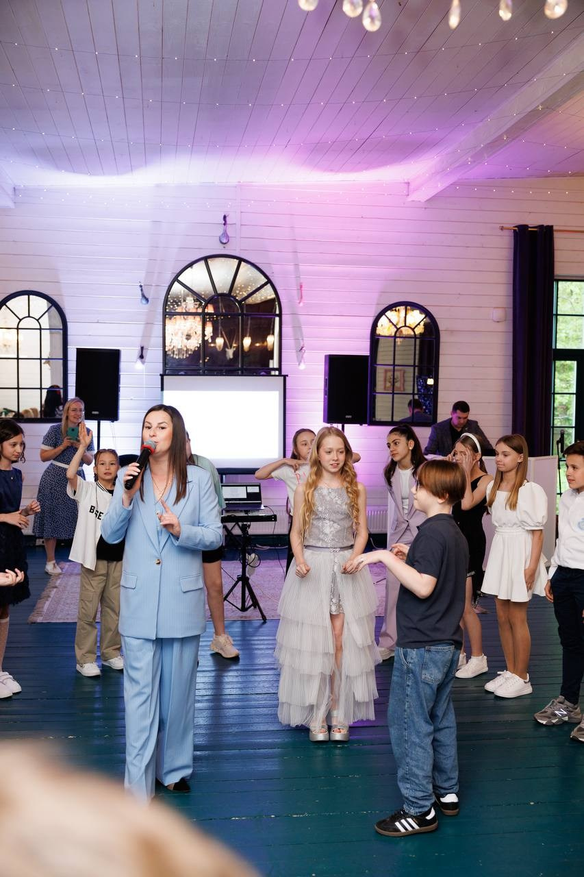 Выпускной 4 класс. Ведущий на свадьбу юбилей корпоратив в Москве и МО Светлана Винокурова