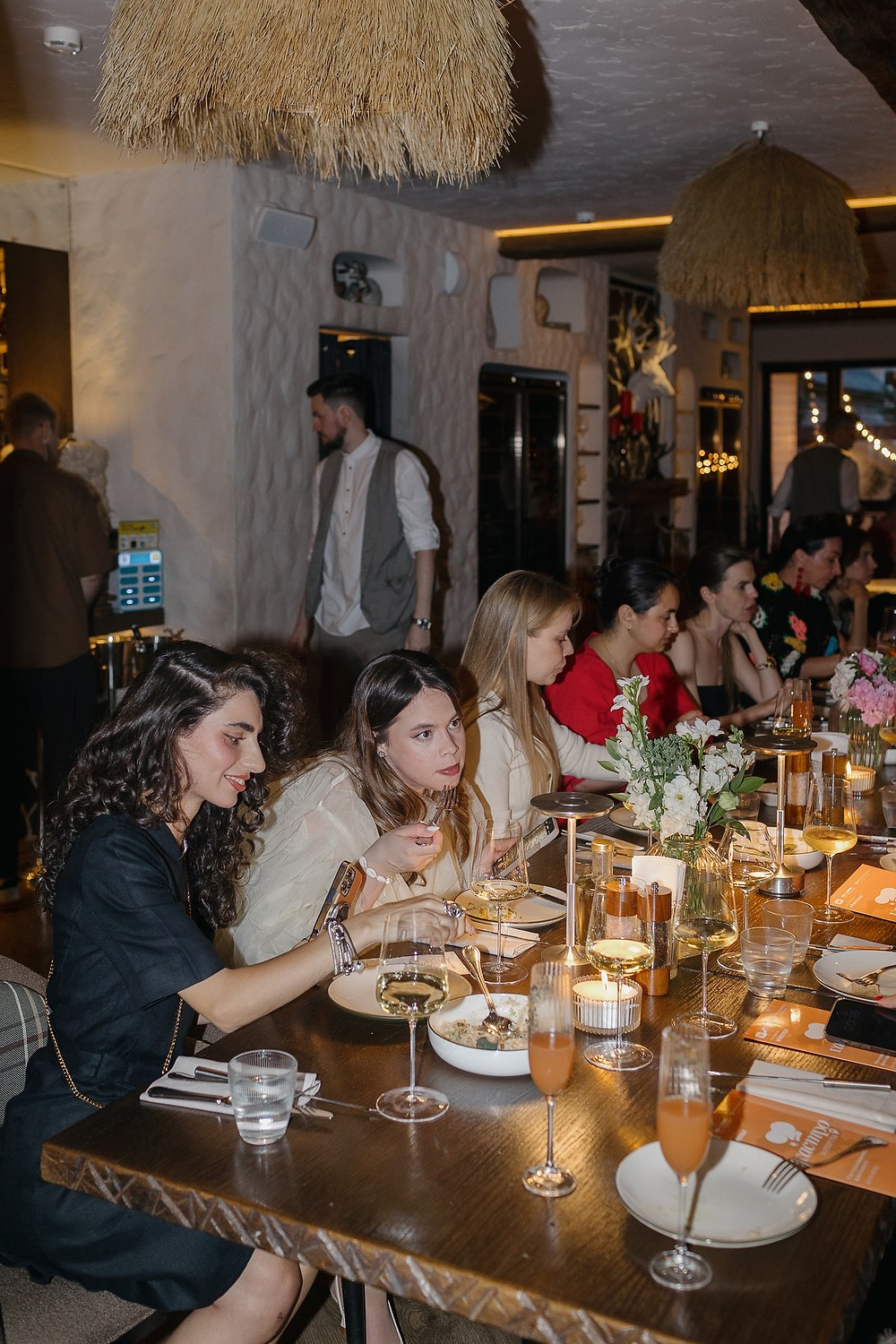 Ужин в CoCo Chalet. RetroChic Фото