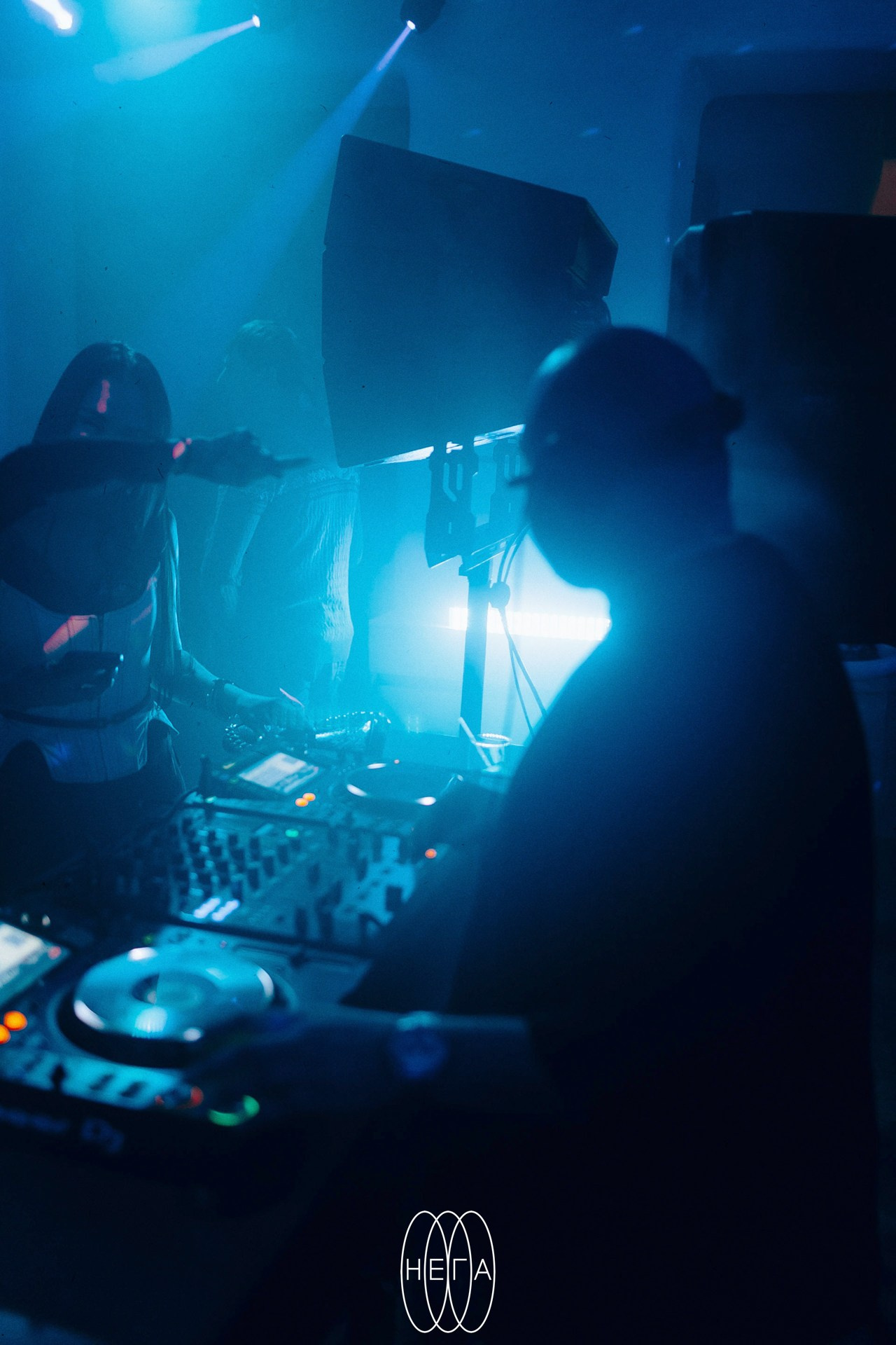 Ночная жизнь Смоленска. Фотограф | Михаил Буш Смоленск