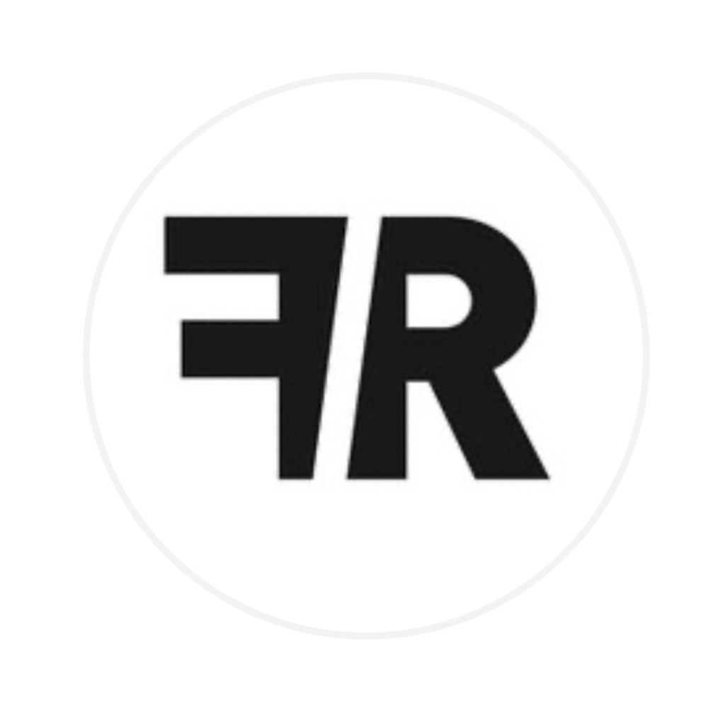 Контакты. Фотограф FOTOBANKA