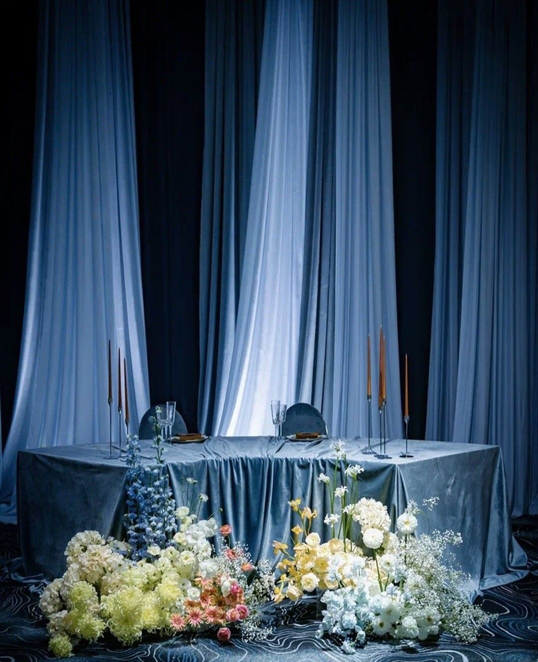 Президиум. Декор свадеб и мероприятий ALE DECOR