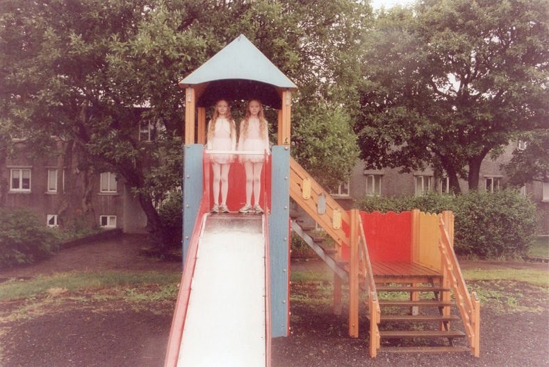 фотография Арико Инаока из проекта Twins с девочками-близнецами