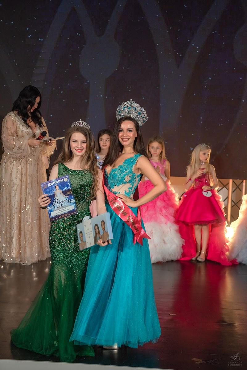 GrandFashionShow2024. Семейный и коммерческий фотограф в Сочи Александр Бодунов