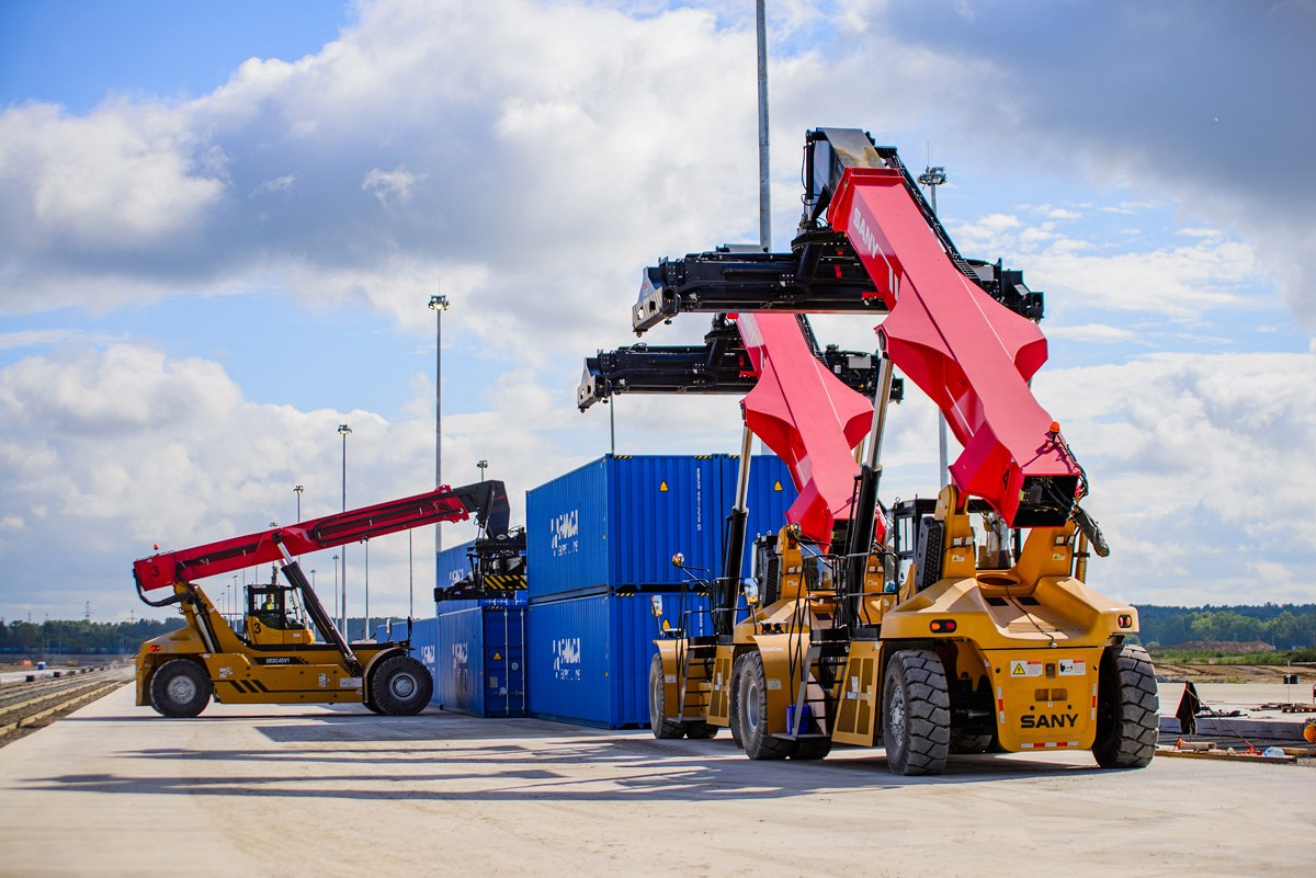 Транспортно-логистический терминал «Сибирский». Фотограф Сергей Сергеев
