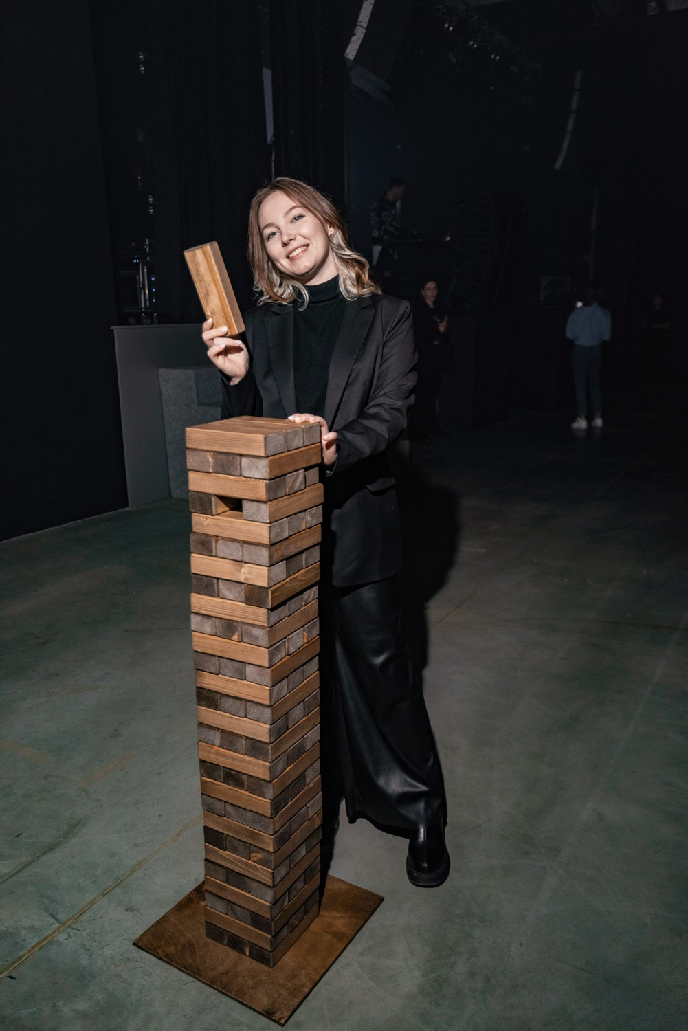 Крафтовые игры (настольные деревянные игры) в аренда на мероприятие. Инсталаб Краснодар фото и видео интерактивы на ваше мероприятие