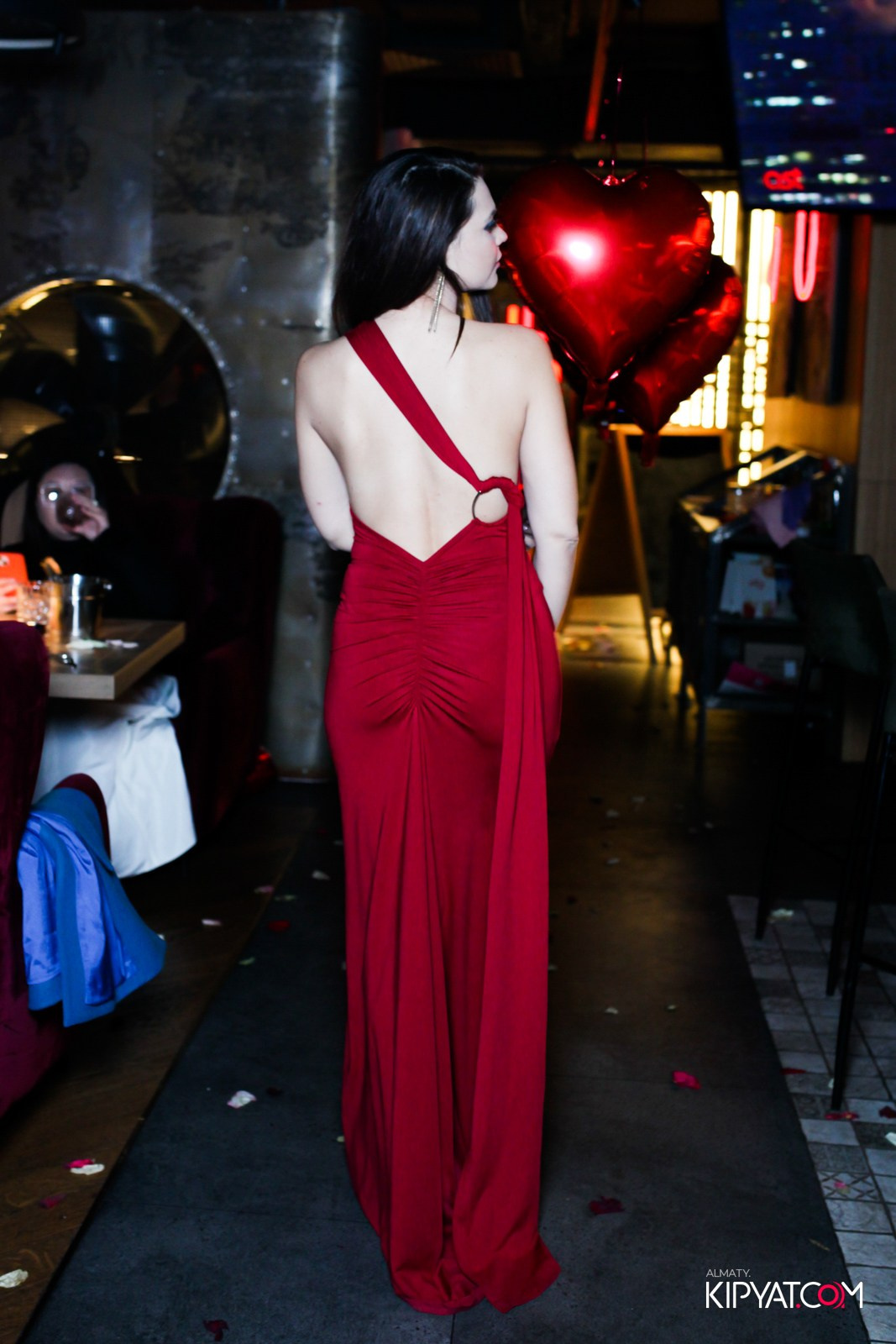 SPACE KARAOKE BAR. КИПЯТКОМ АЛМАТЫ!