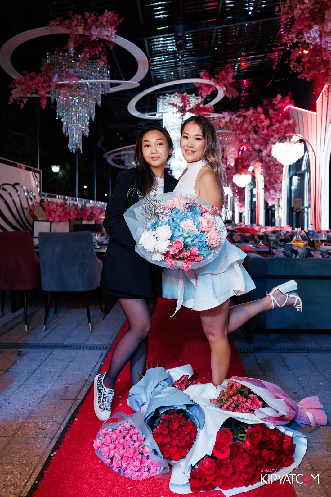 ЗАЯ, НА БИС. КИПЯТКОМ АЛМАТЫ!