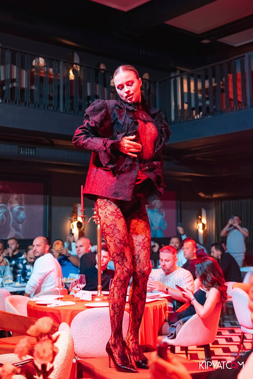 QUEEN. КИПЯТКОМ АЛМАТЫ!