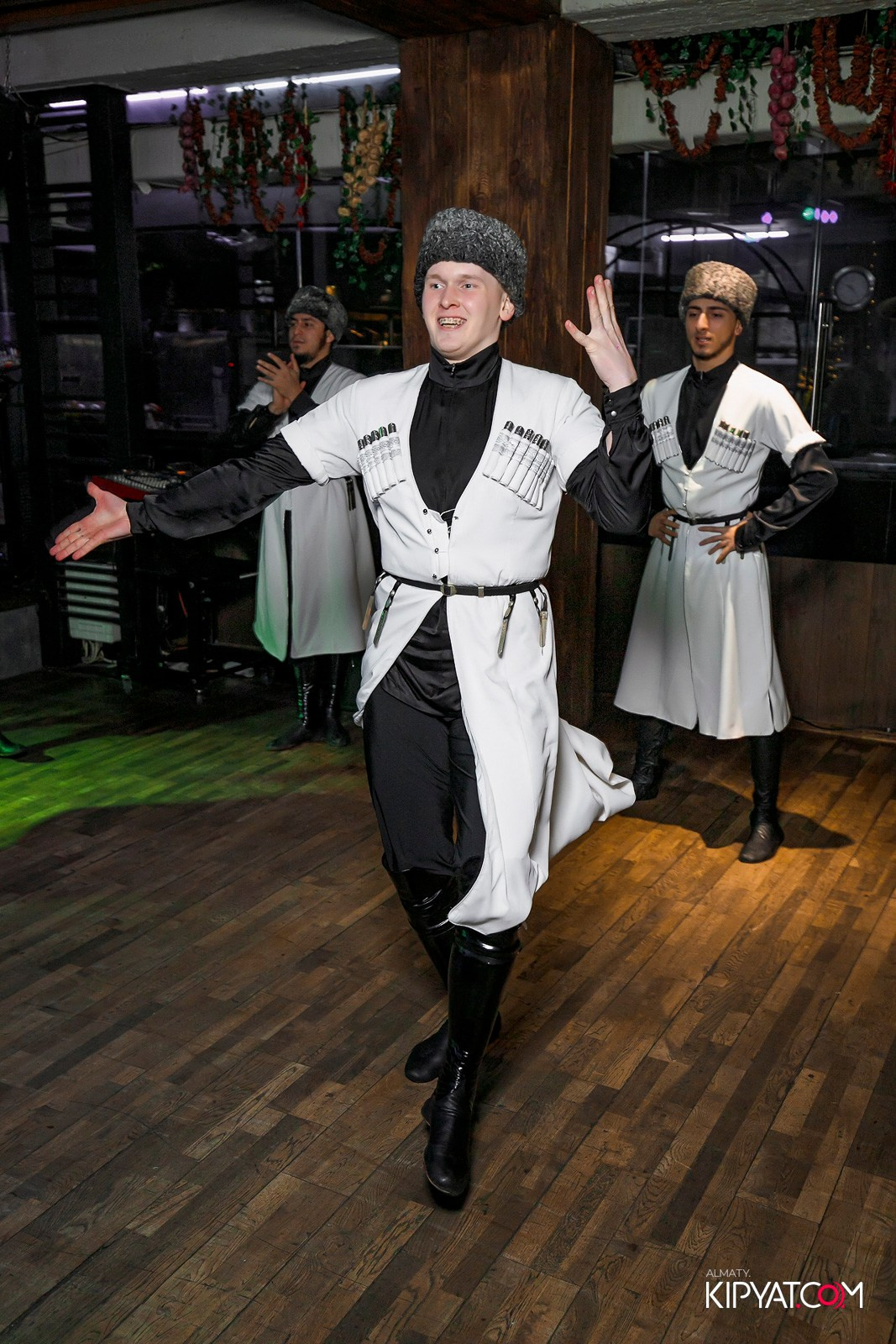 ВАХТАНГУРИ. КИПЯТКОМ АЛМАТЫ! Фотосъемка мероприятий в Алматы