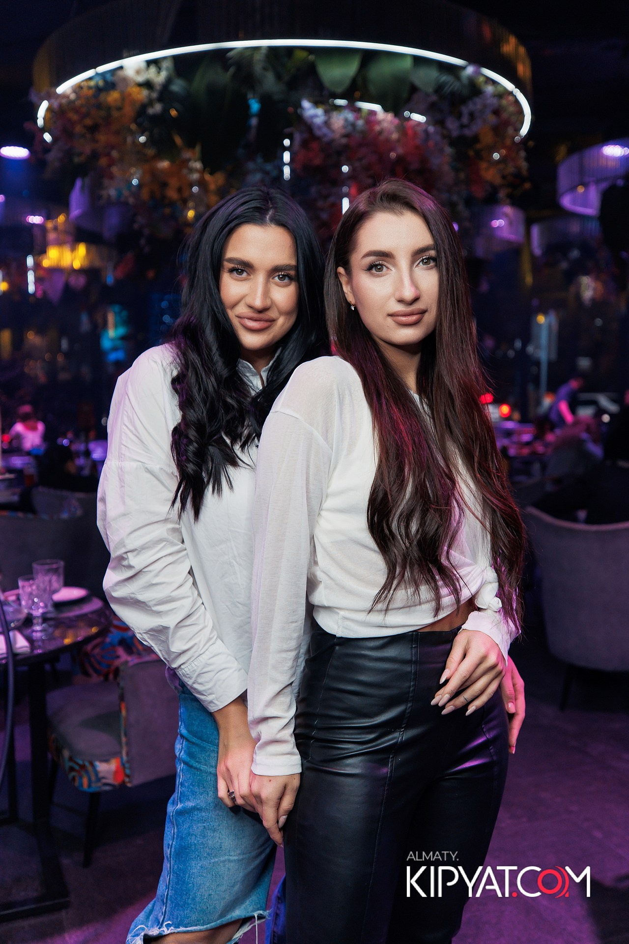 FRIENDS BAR & TERRACE. КИПЯТКОМ АЛМАТЫ!