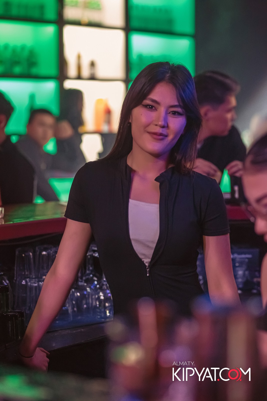 UYAT EMES BAR. КИПЯТКОМ АЛМАТЫ!