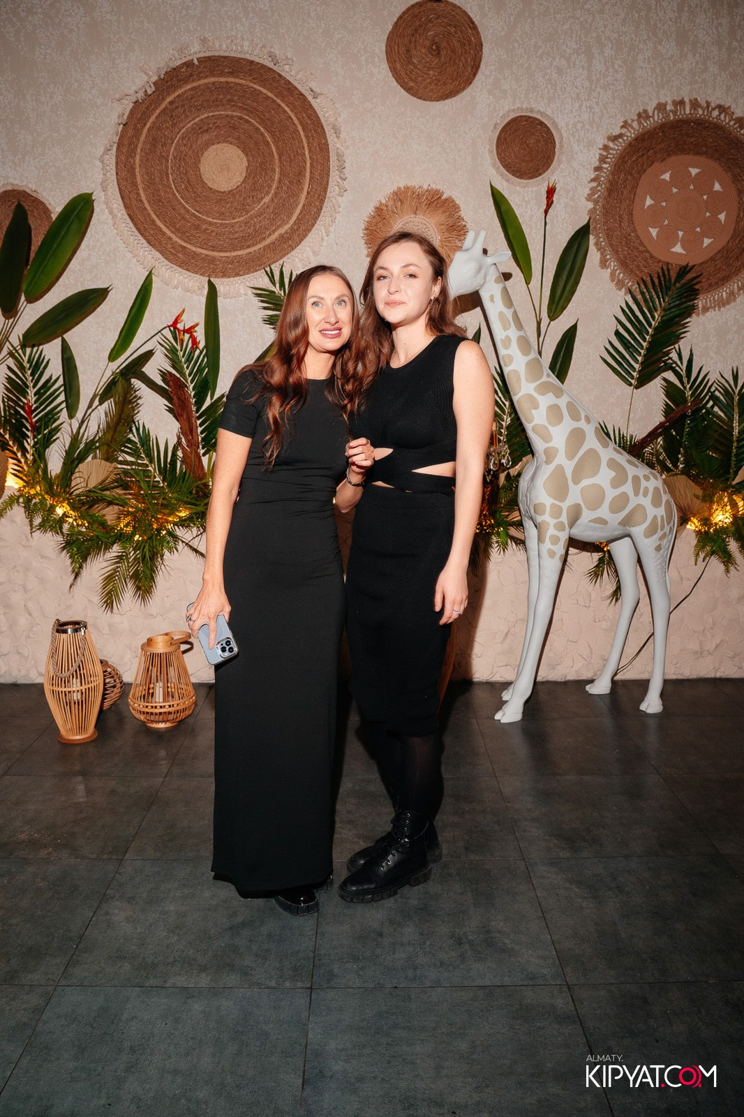 BAY RESTAURANT & BAR. КИПЯТКОМ АЛМАТЫ!