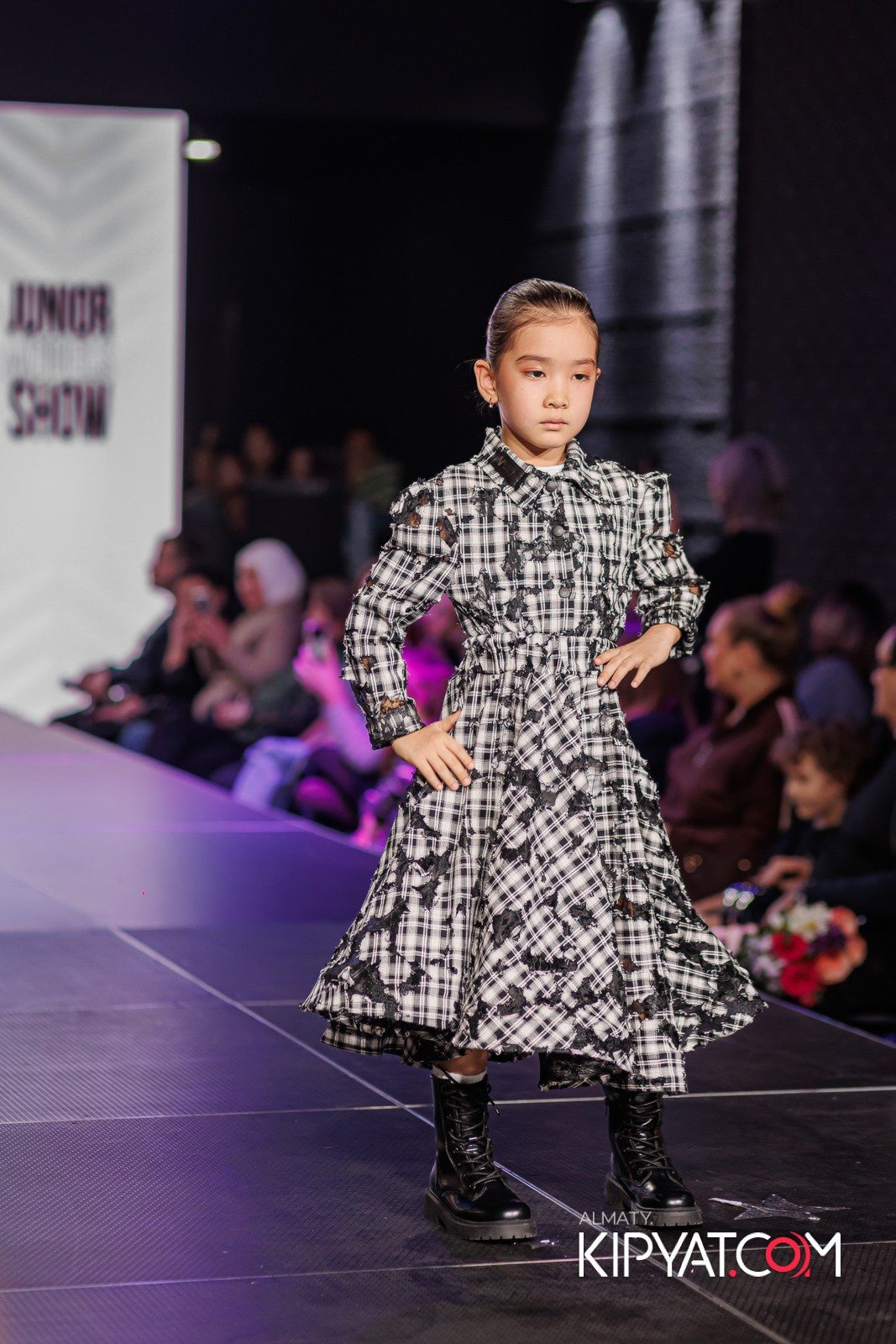 JUNIOR MODELS SHOW В РАМКАХ БЛАГОТВОРИТЕЛЬНОГО ПРОЕКТА МОДА ЗА СЧАСТЬЕ ДЕТЕЙ. КИПЯТКОМ АЛМАТЫ!