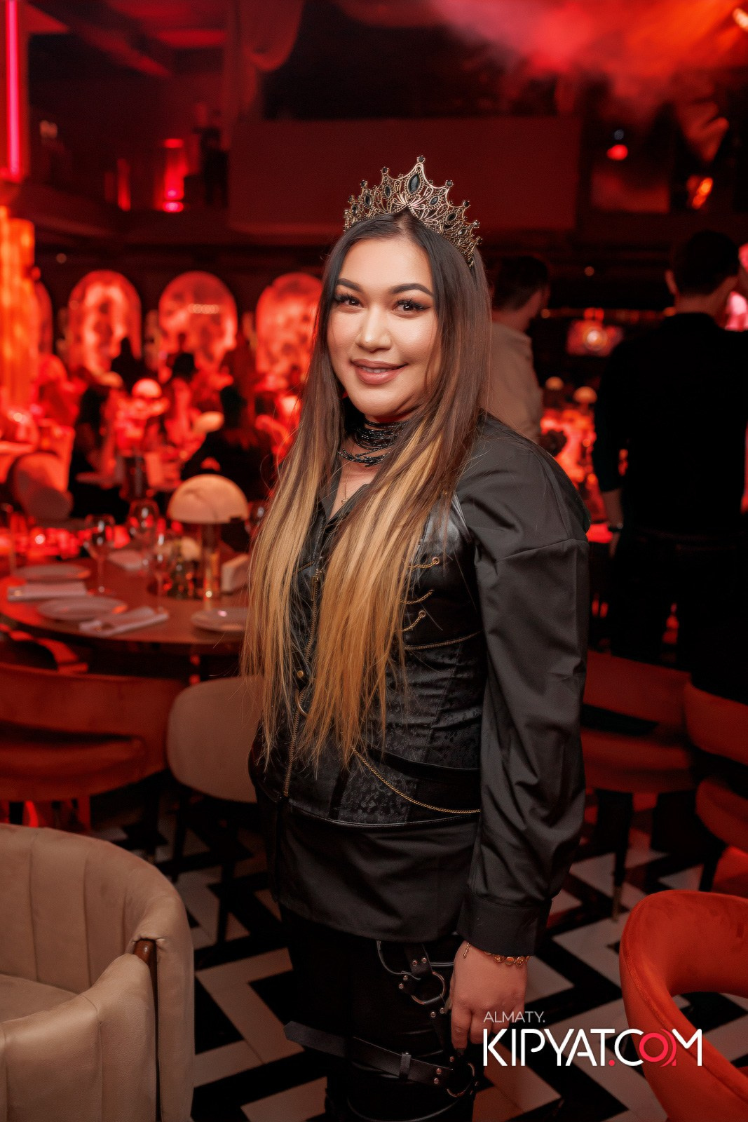 QUEEN. КИПЯТКОМ АЛМАТЫ!