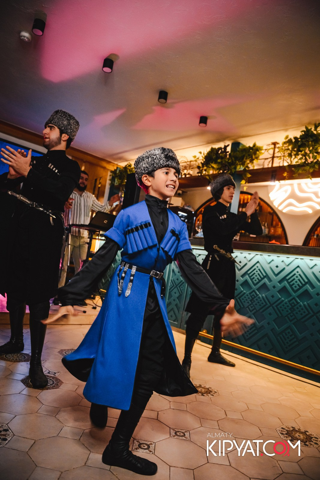 MODI RESTORANCHIK. КИПЯТКОМ АЛМАТЫ!