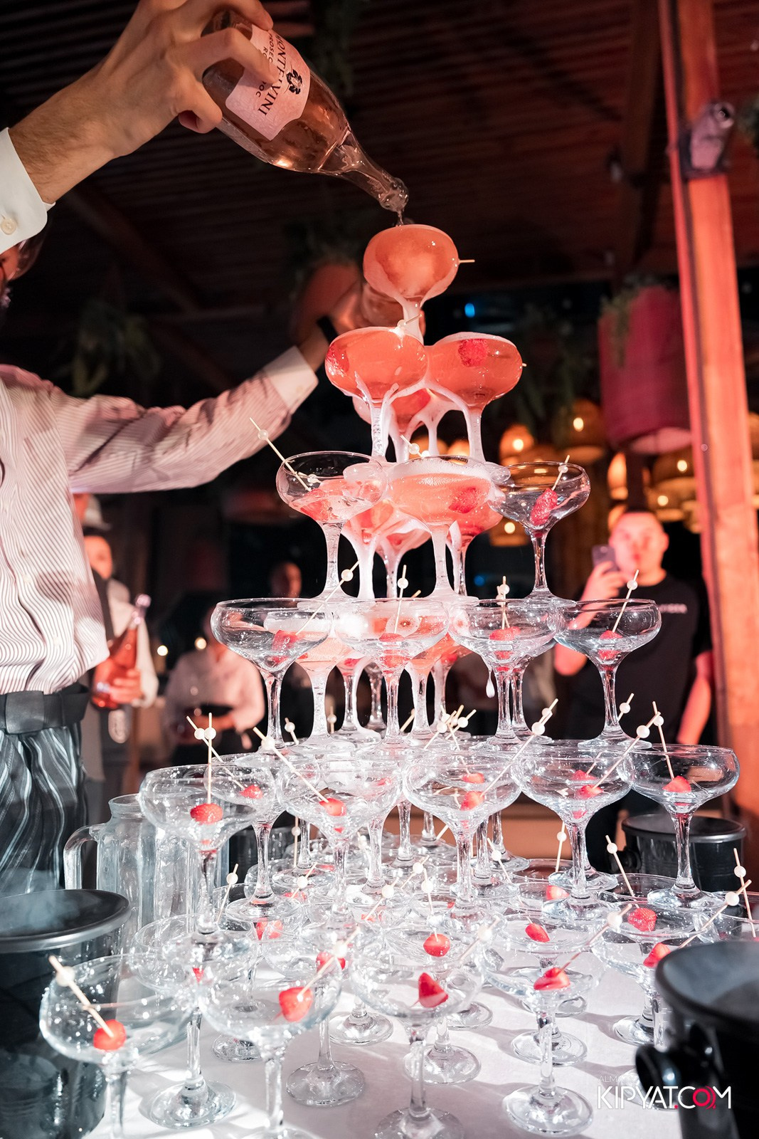 MONTELVINI PROSECCO PARTY. КИПЯТКОМ АЛМАТЫ!