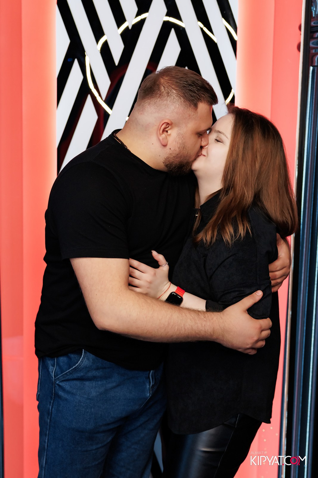 ЗАЯ, НА БИС. КИПЯТКОМ АЛМАТЫ!