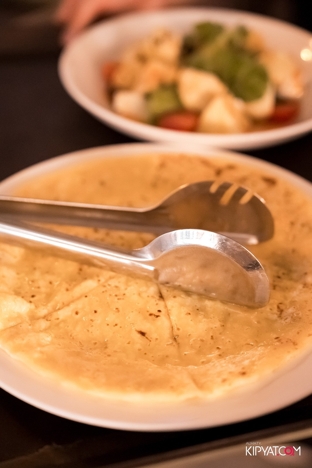 ОТКРЫТИЕ ЛЕТНЕЙ ТЕРАССЫ В РЕСТОРАНЕ ЛАРИСС ИВАННУ ХАЧУ. КИПЯТКОМ АЛМАТЫ!