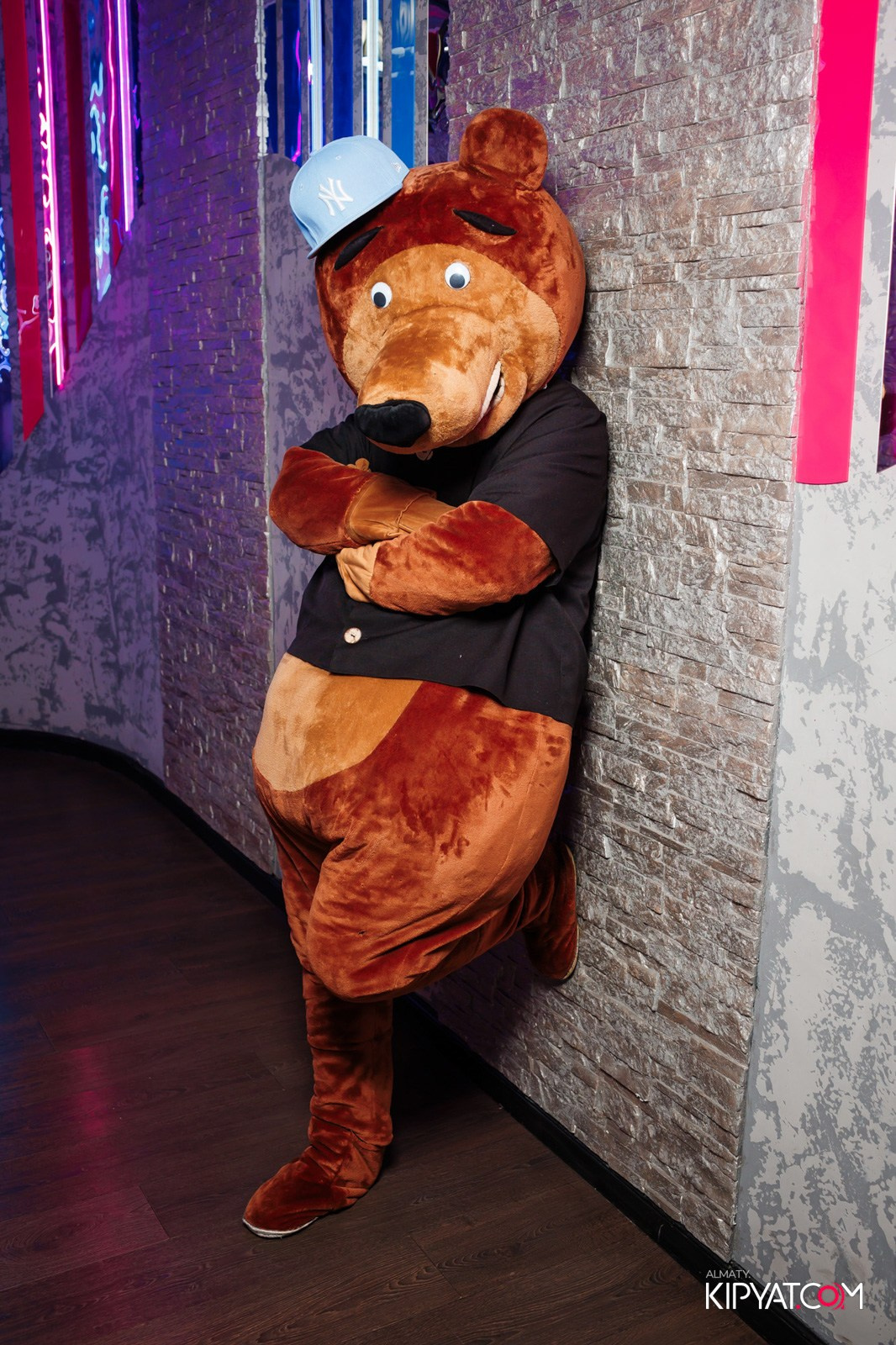 УХО И МЕДВЕДЬ НА ГАГАРИНА. КИПЯТКОМ АЛМАТЫ!