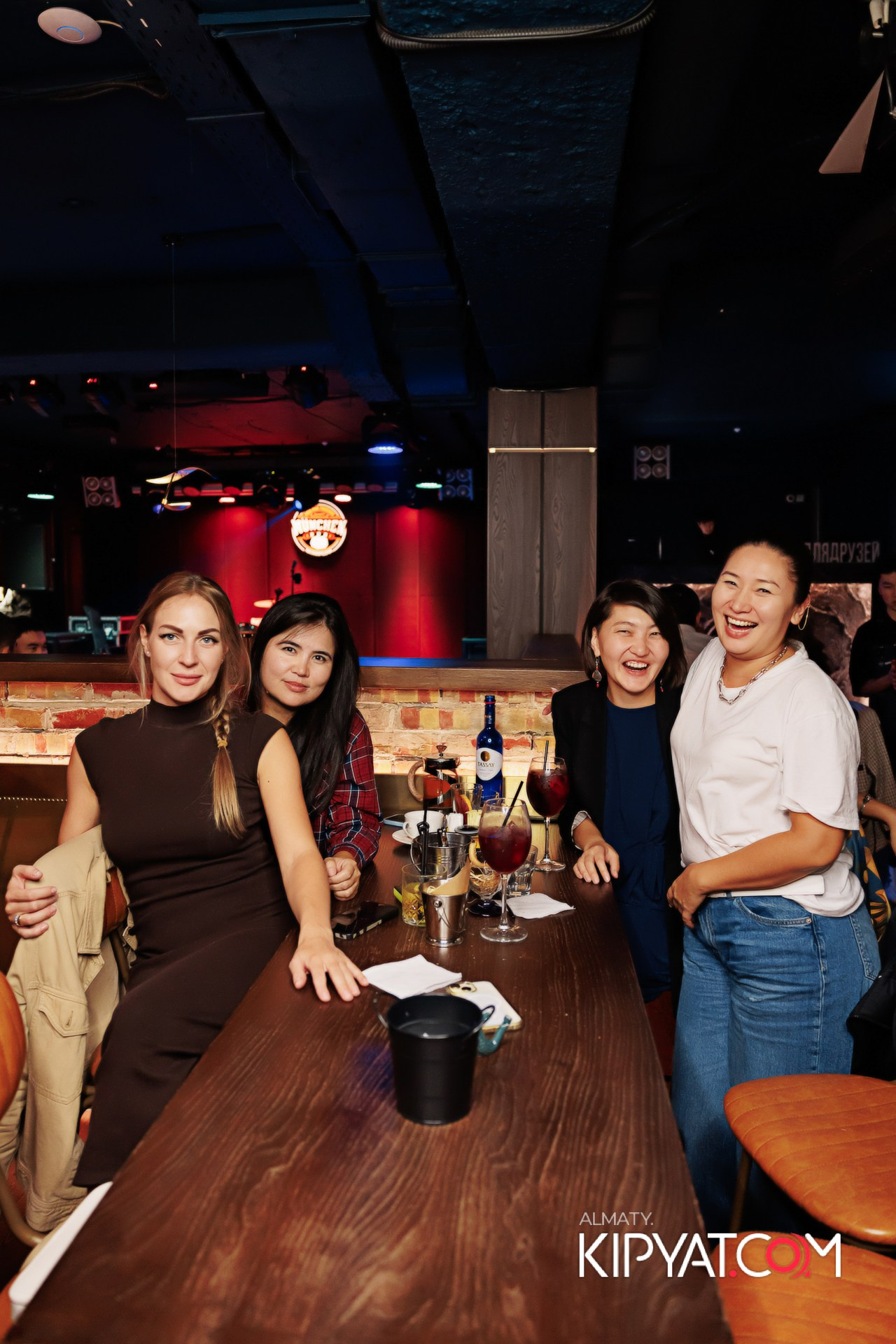 Munchen Pub на Панфилова. КИПЯТКОМ АЛМАТЫ!