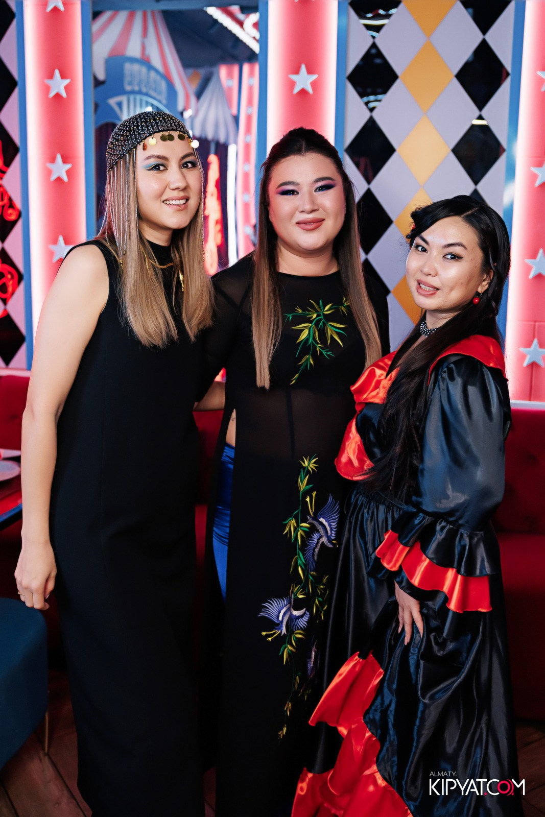 ЗАЯ, НА БИС. КИПЯТКОМ АЛМАТЫ!